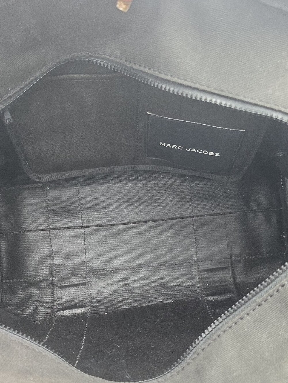 Marc Jacobs Black & White Canvas Large "The Tote Bag" Weekender Bag (EUC)🤍🖤🤍 - Picture 7 of 11